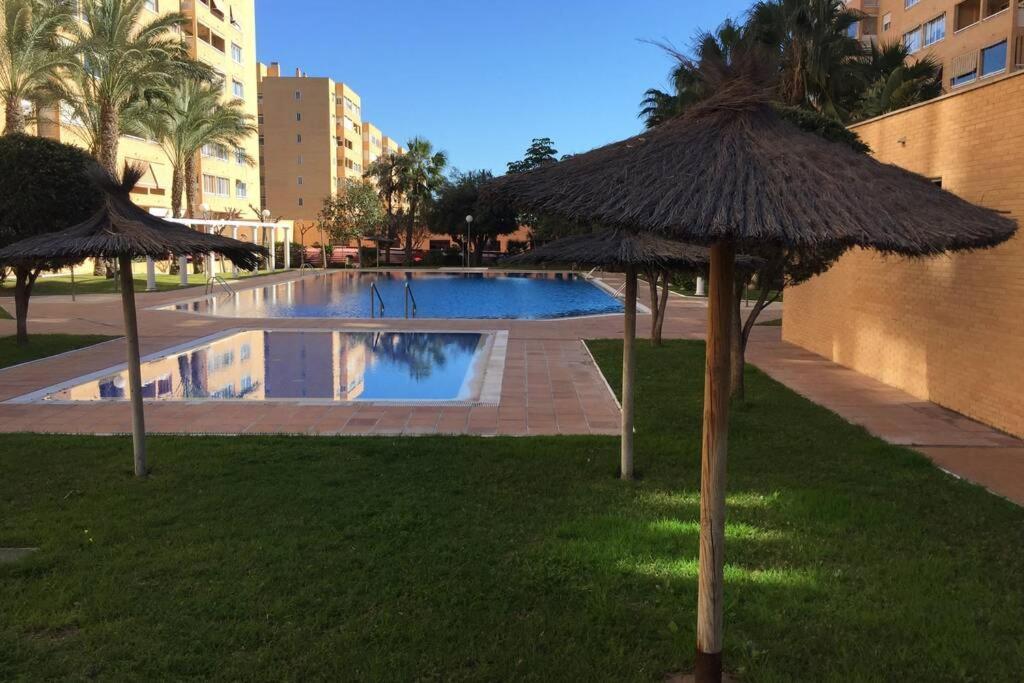 Beautiful Apartment With Swimming Pool And Beach Alicante Bagian luar foto